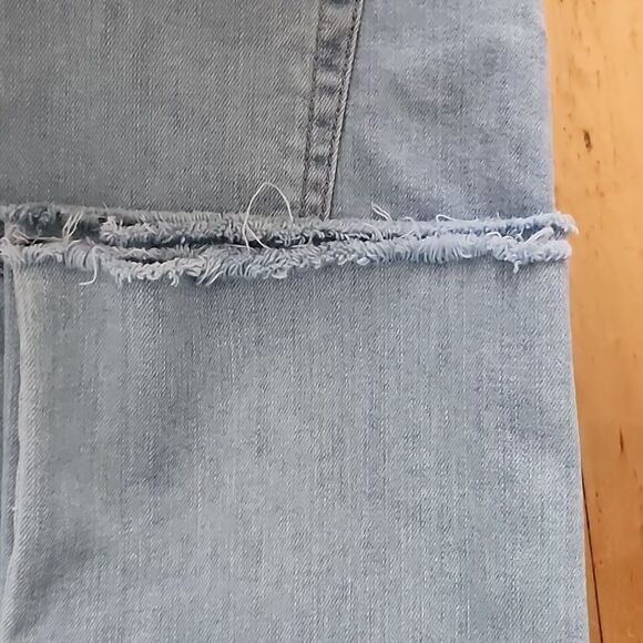 Joe's Jeans Distressed Light Wash Jeans Size 30 - Picture 3 of 13